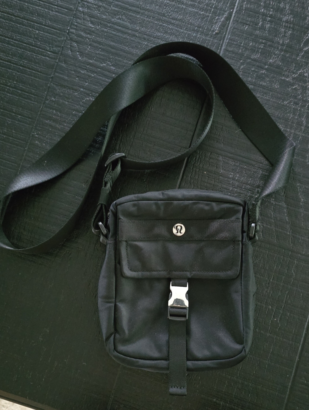 lululemon athletica Black Compact Crossbody Messenger Bag